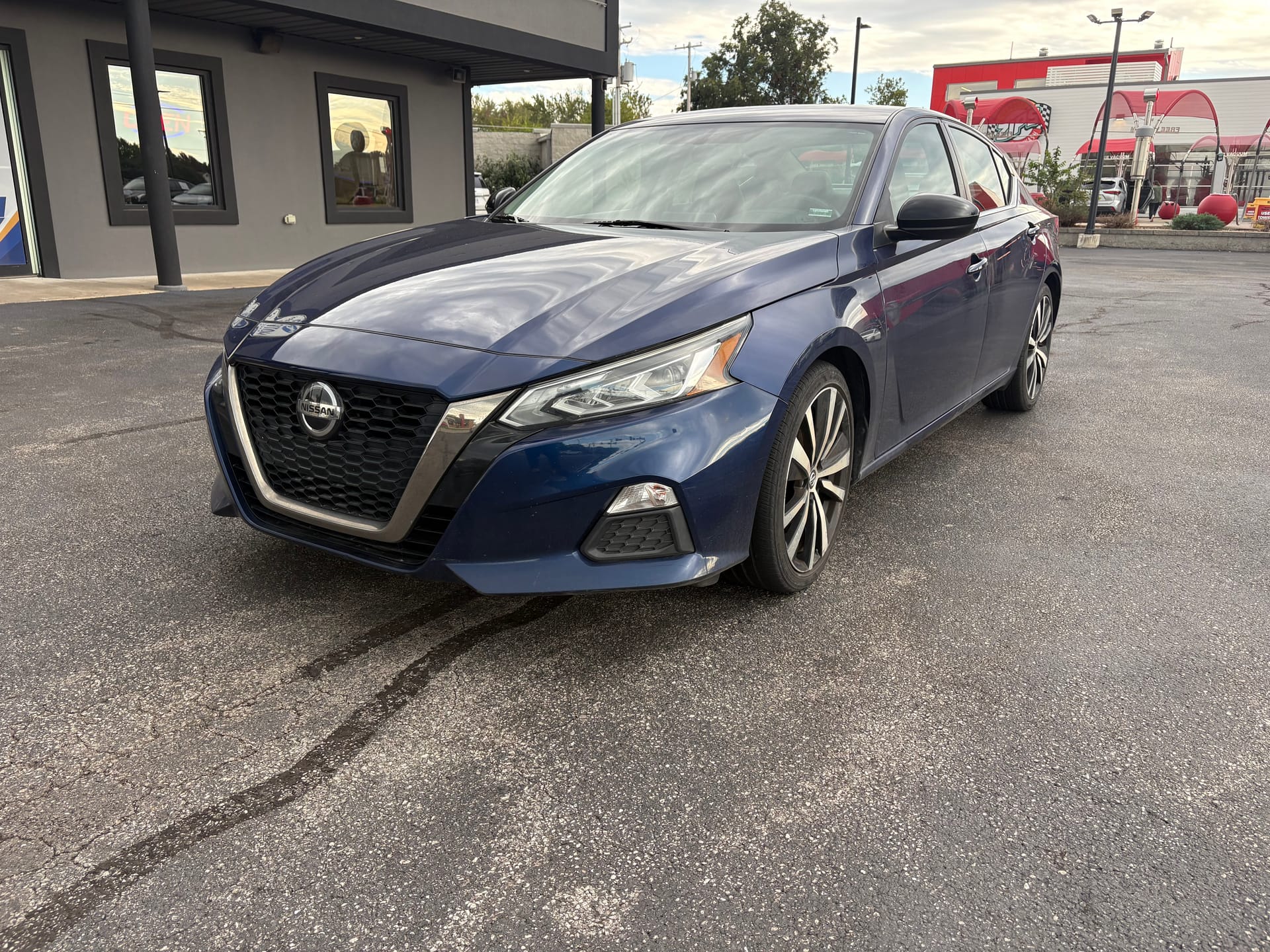 2019 NISSAN ALTIMA - Gallery Image