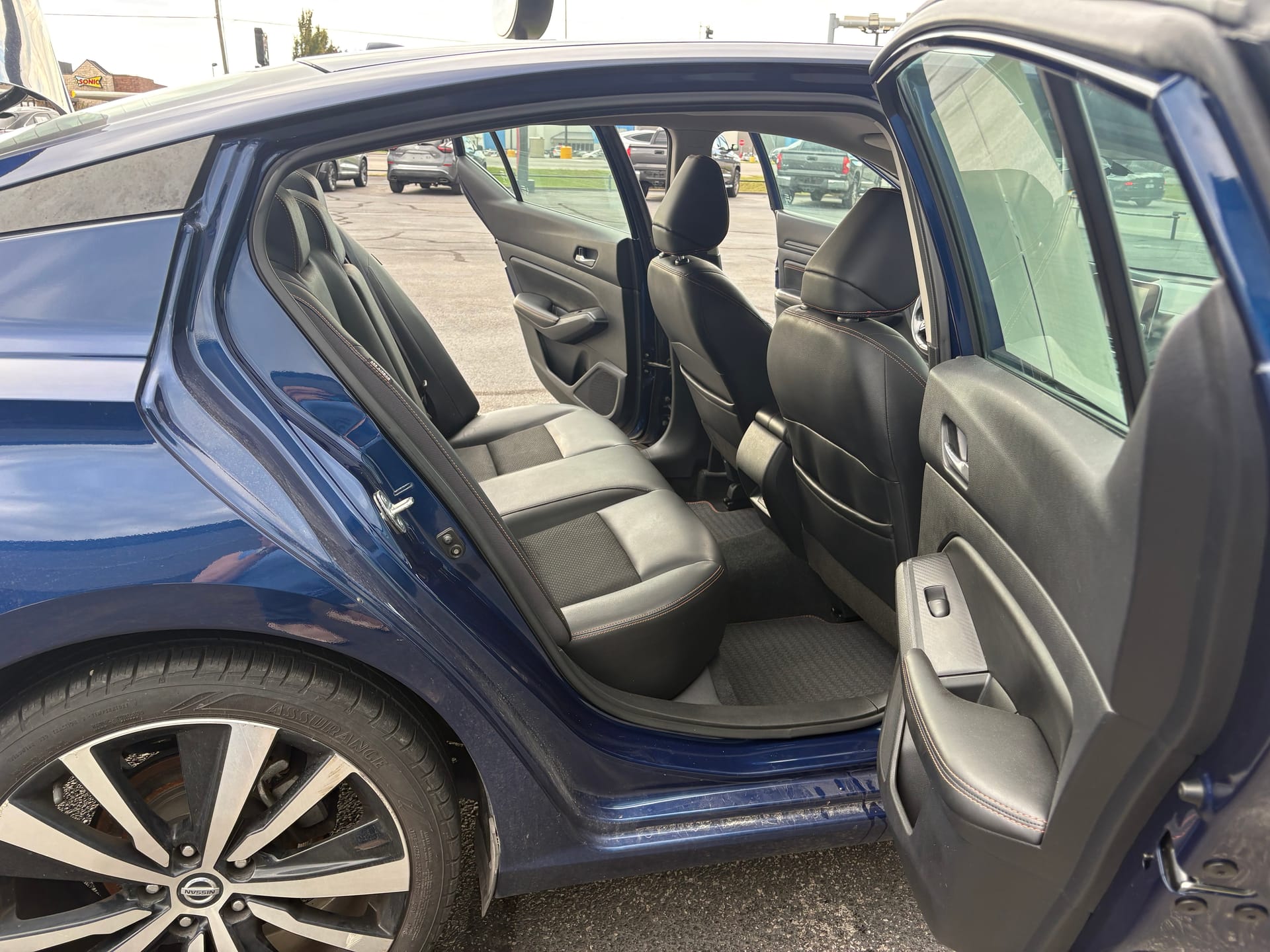 2019 NISSAN ALTIMA - Gallery Image