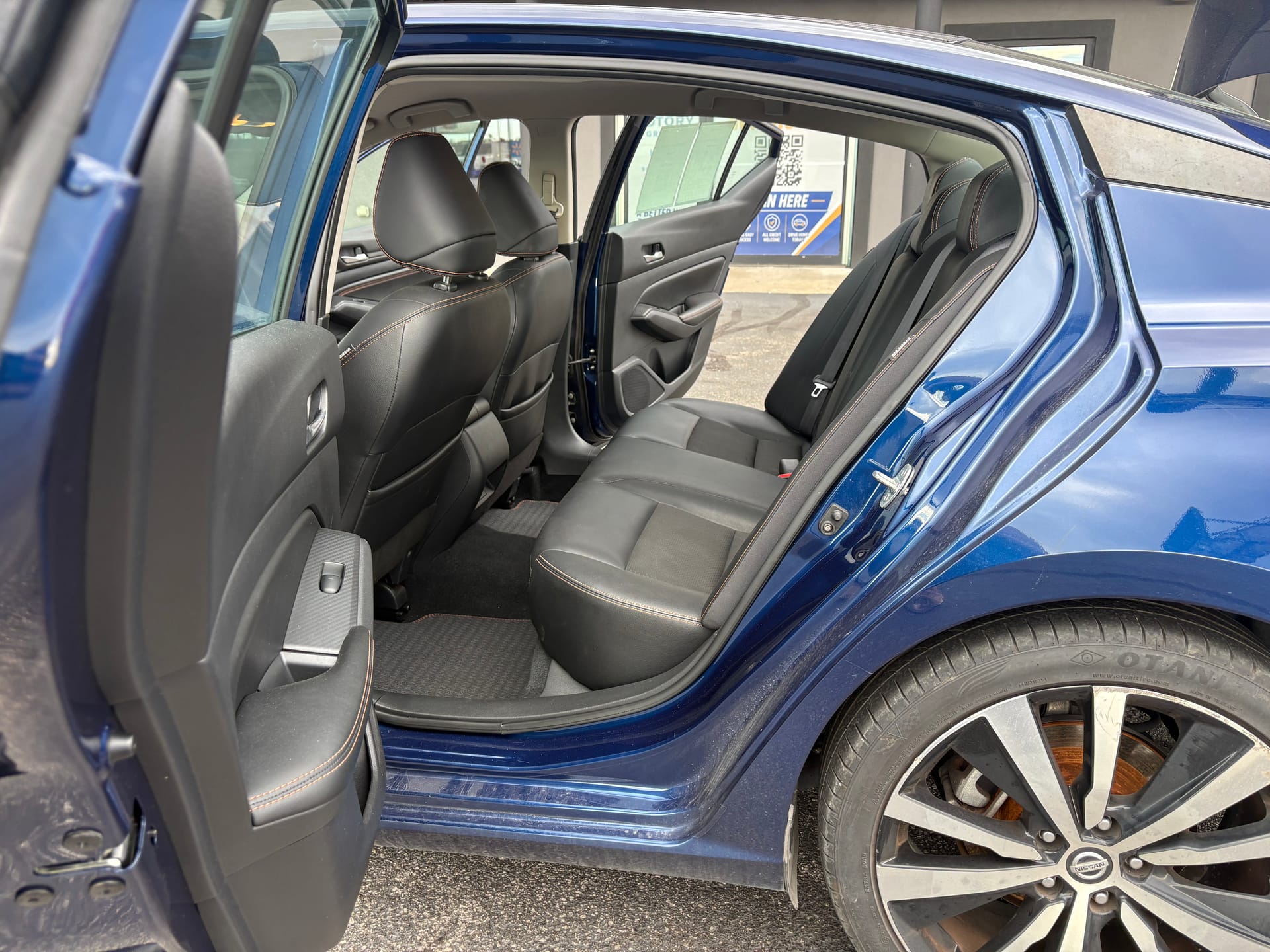 2019 NISSAN ALTIMA - Gallery Image