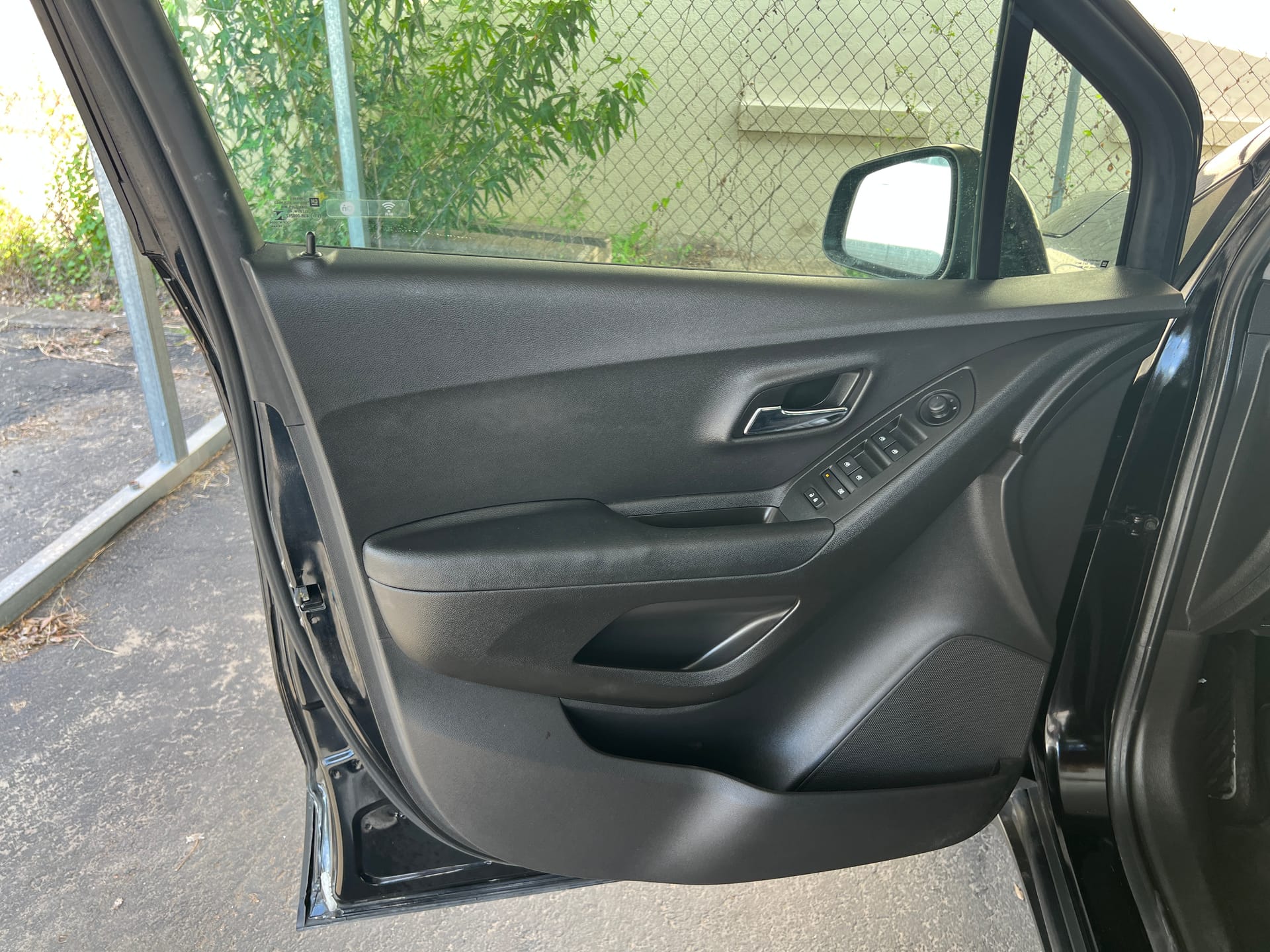 2019 CHEVROLET TRAX - Gallery Image