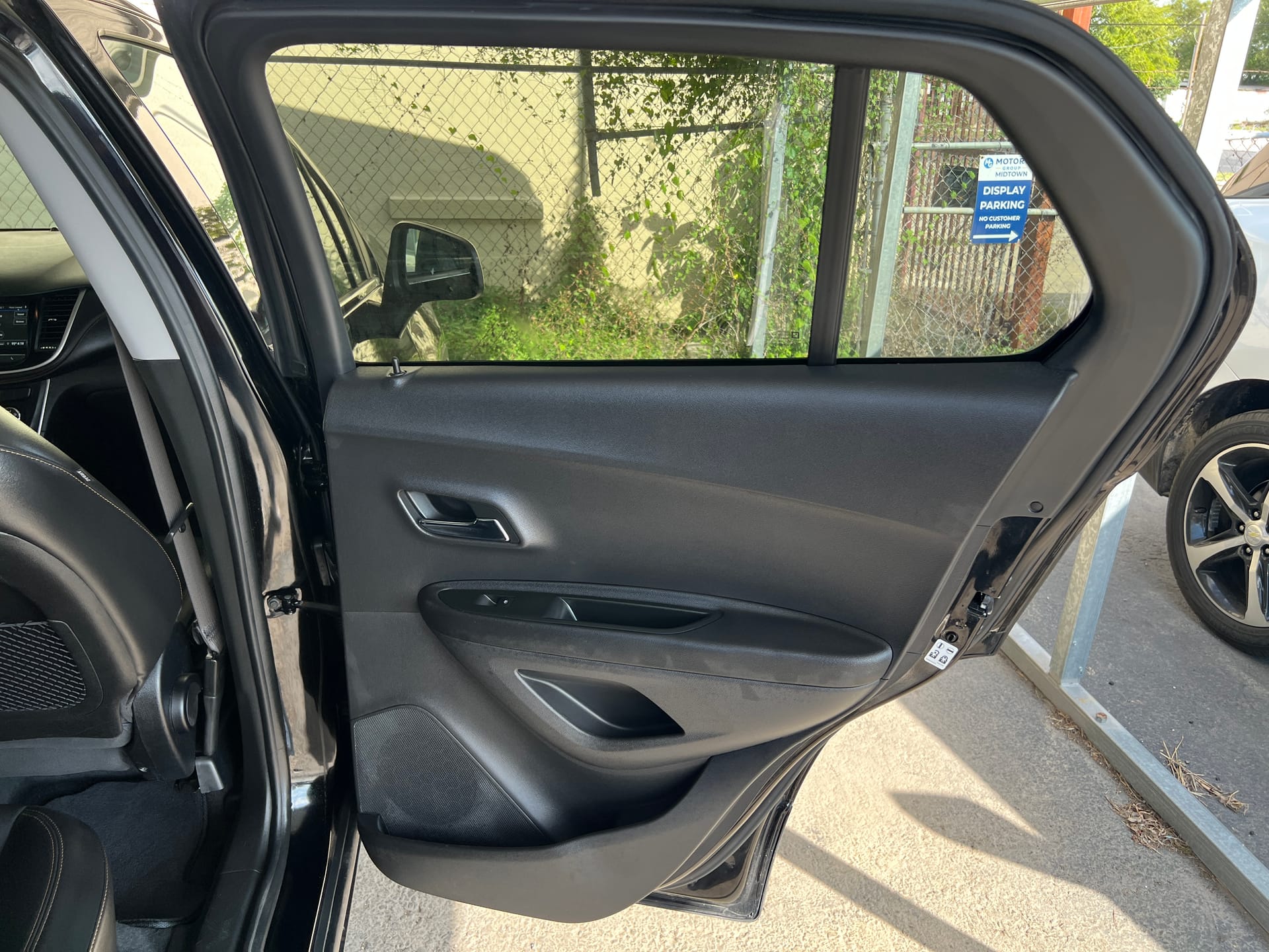 2019 CHEVROLET TRAX - Gallery Image