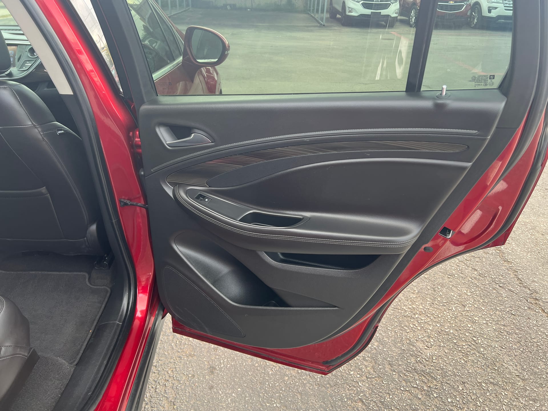 2019 BUICK ENVISION - Gallery Image