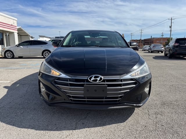 2019 HYUNDAI ELANTRA - Gallery Image