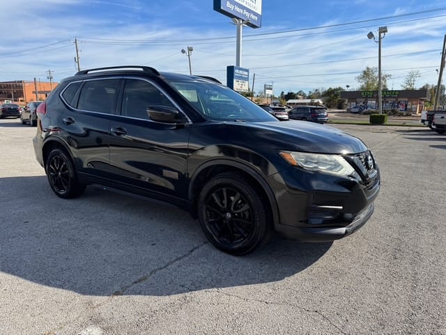 2017 NISSAN ROGUE - Gallery Image