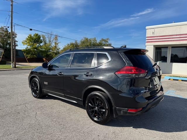 2017 NISSAN ROGUE - Gallery Image