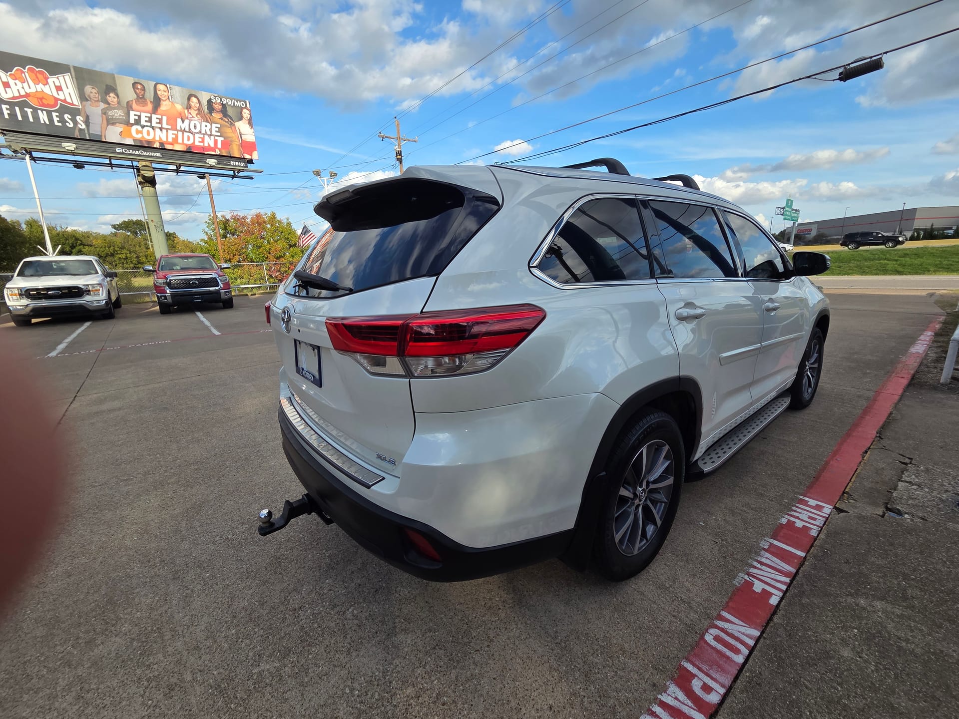 2018 TOYOTA HIGHLANDER - Gallery Image