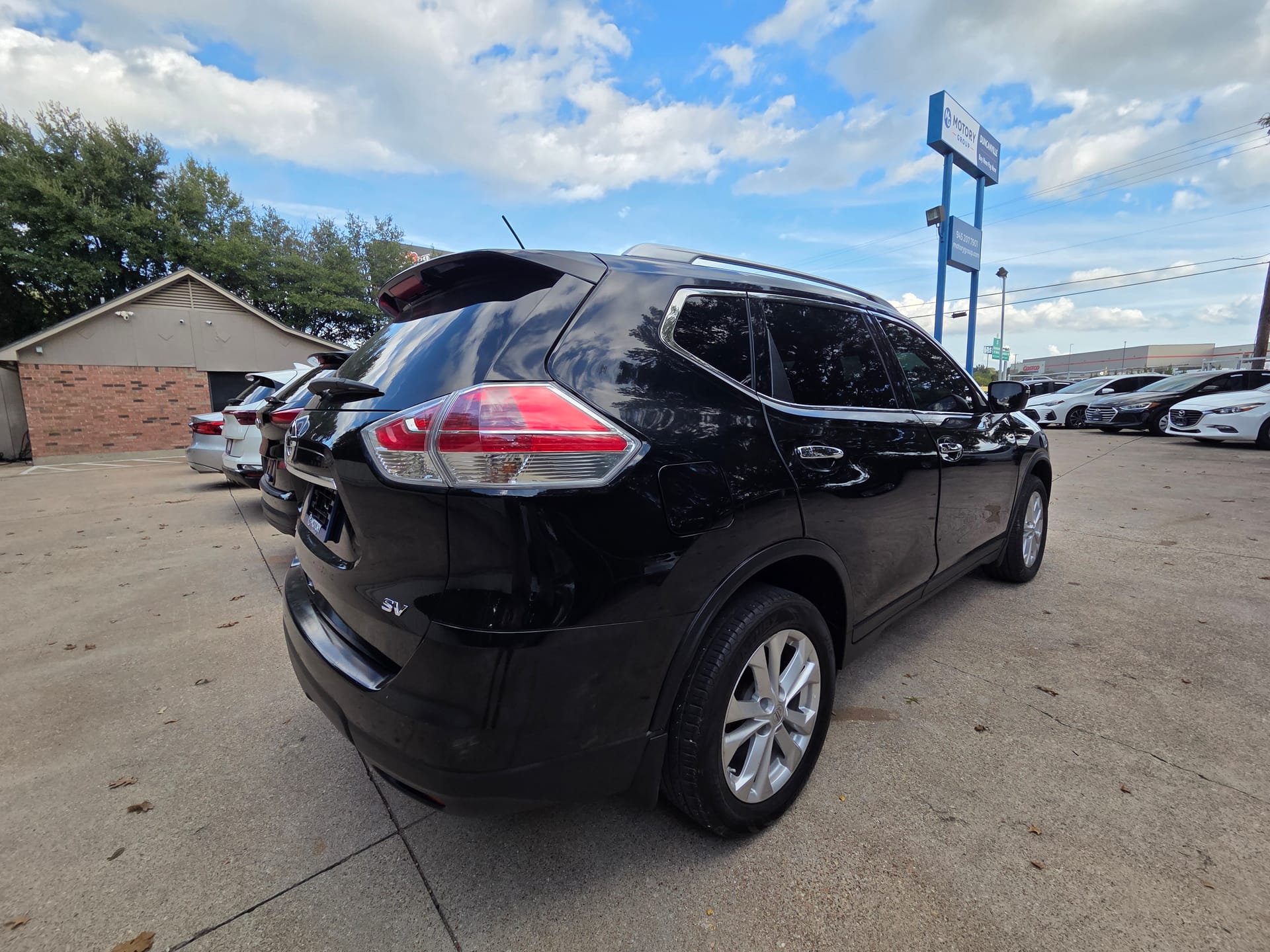 2015 NISSAN ROGUE - Gallery Image
