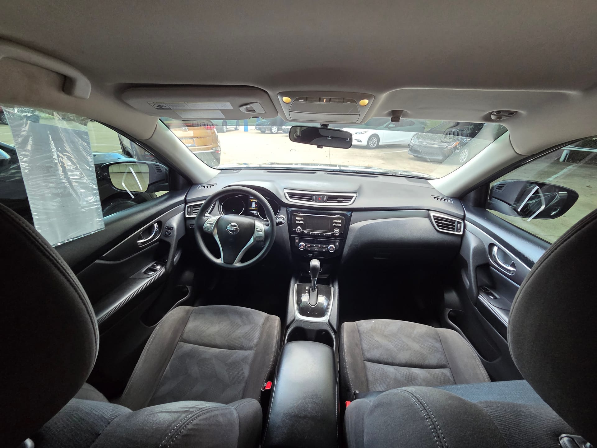 2015 NISSAN ROGUE - Gallery Image